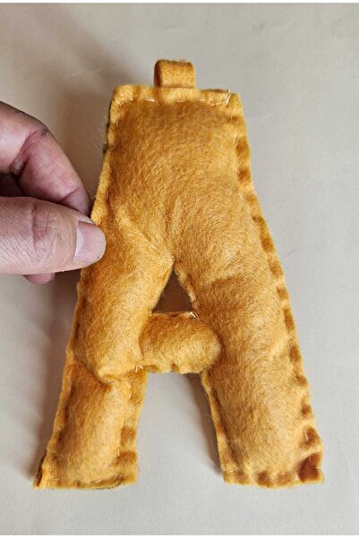 Leylace حروف فردية مصنوعة من اللباد الملون باللون الأصفر الداكن مع حشوة داخلي...