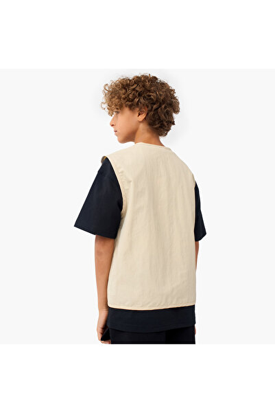 XYZ Solid Gilet with Zip Closure and Pockets