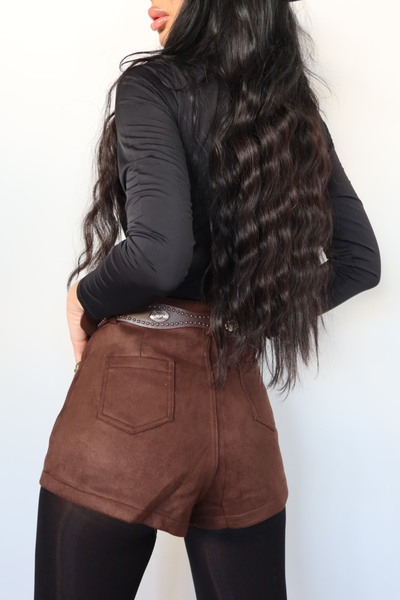 Pretty Velvet shorts with belt