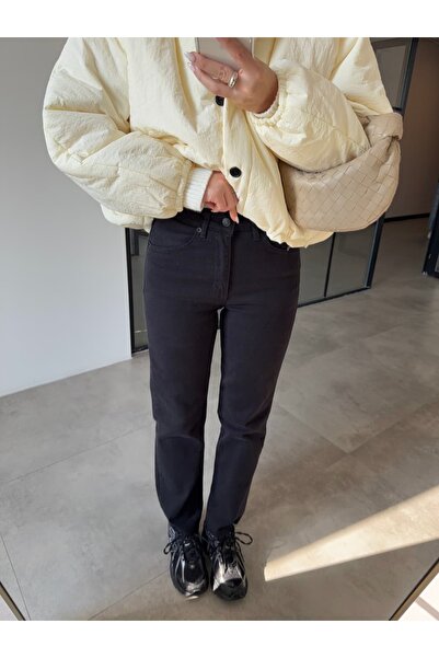 BB Bensu Buyruk Cut-Leg Boyfit Black Jeans