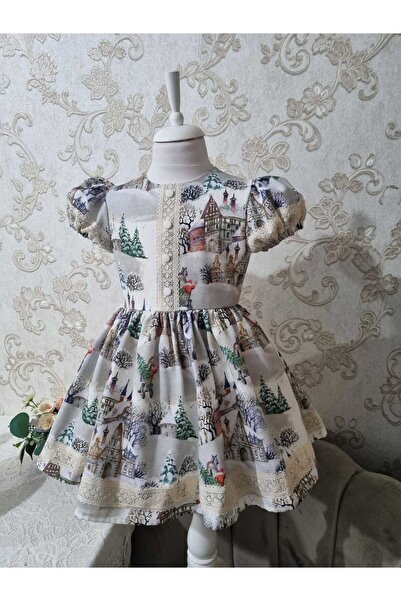 Picoli moda Rochita Iarna pe ulita