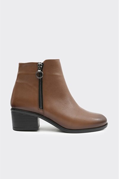 derinet Hakiki Deri Kısa Topuklu Kadın Bot