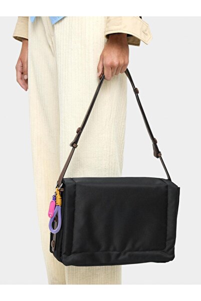 PARFOIS Charm'lı Teknik Kumaş Çapraz Askılı Çanta