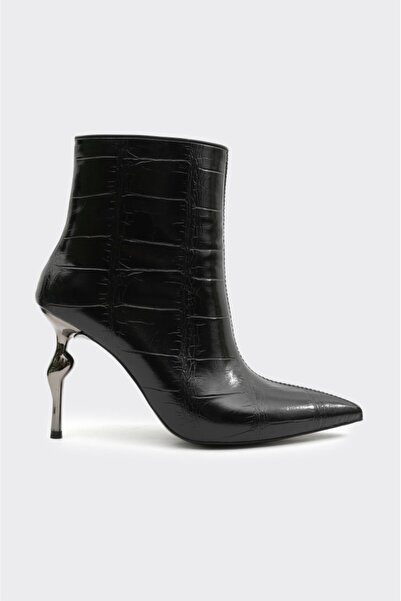 derinet İnce Topuklu Fermuarlı Kadın Bot