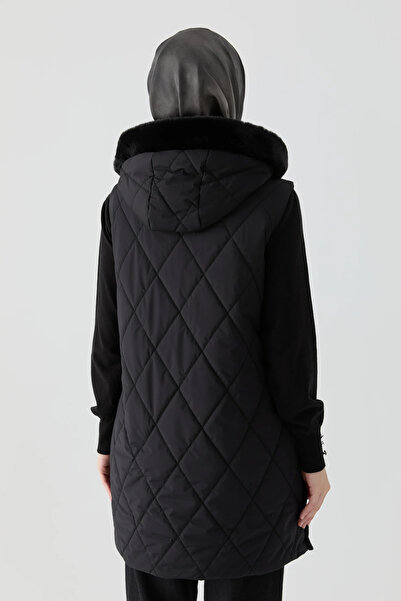 Tuğba Yelek - Siyah