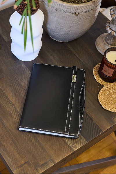 locko Kişiye Özel Siyah 2026 Günlük Ajanda Vegan Deri Metal Kilitli Düz Kurum...