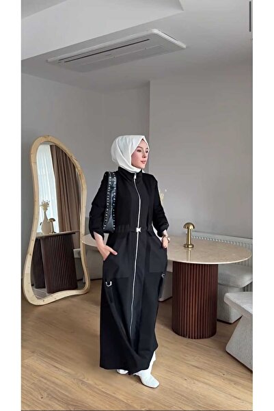 QUAWEAR Half-High Neck Zipper Closure Garni Fabric Pocket Detail Drawstring Waist Belted Combed Cotton Fabric Hijab Cap