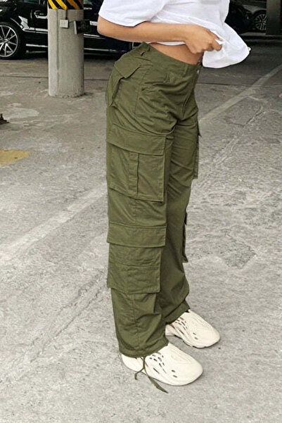 StreetWear Outlet Women's High Waist Cargo Pants, Y2K Style, Multiple Pockets