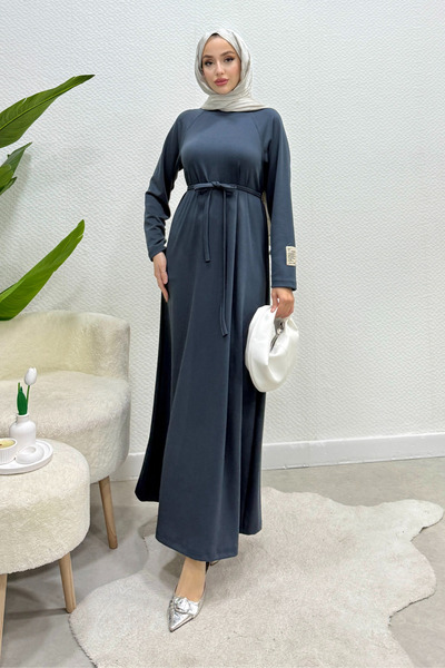Tesettür Diyarı Φόρεμα Yade με Ζώνη από Ύφασμα Modal - Ανθρακί