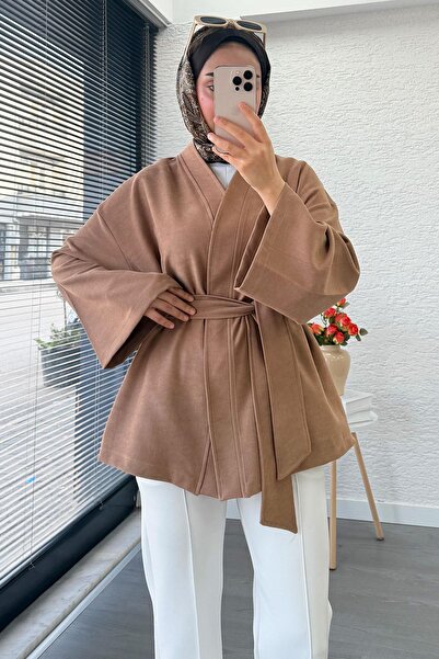 MELEK ARAZ Premium Gabardine Short Kimono with Flywheel Detail on the Sleeves – Camel