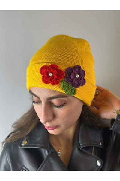 Gönülden Tasarım Hand Knitted Flower Embroidered Women's Beanie