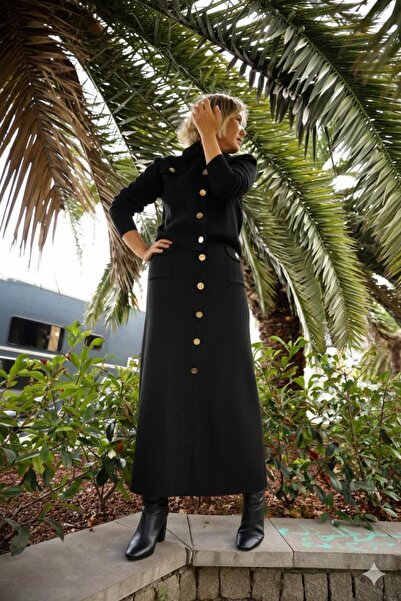 Noi Cardigan and Skirt Set with Fur Collar