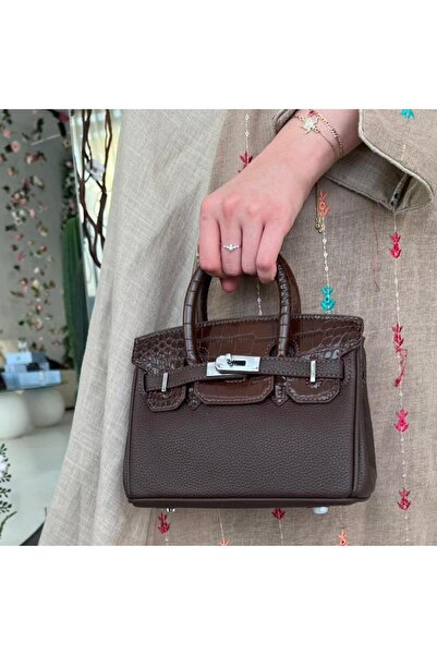 None شنطة نسائية مقاس 20 سم قفل فضي لون بني كروك