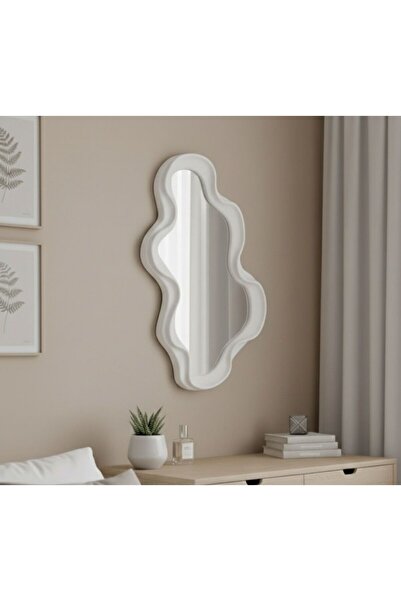 Noor Elegant decorative mirror with a wave-shaped frame, 26*41
