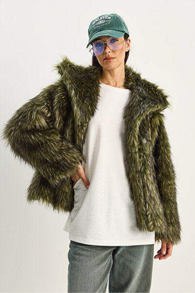 Bianco Lucci Γυναικείο κοντό μπουφάν από ψεύτικη γούνα με φαρδύ γιακά 2770 60261574