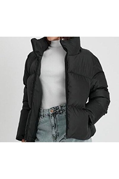Sima Butik Women's black puffer jacket