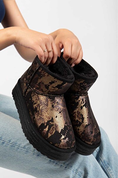 OLA Kadın Yılan Desenli Mini Süet Içi Kürklü Yüksek Kalın Taban Kışlık Bot