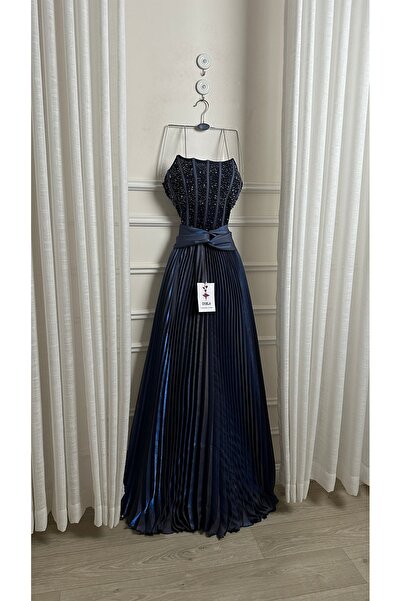 Onila فستان كحلي مطرز سهره فاخر