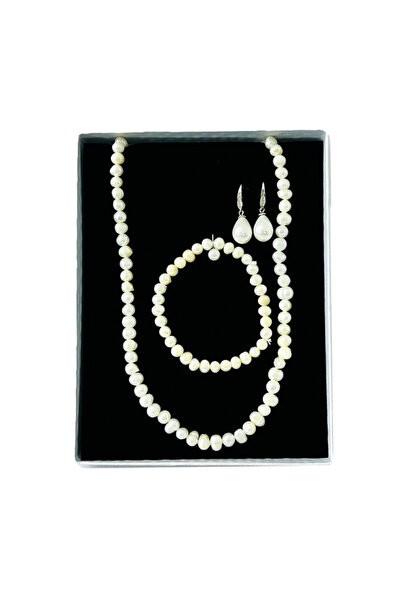 velve Precious Pearls accessory set, necklace, earrings and bracelet made of cultured pearls, in gift box, White