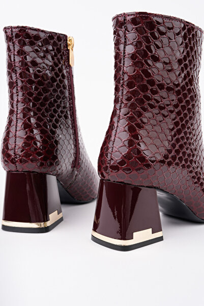 Women Lay-z Γυναικείες μπότες με τακούνι από λουστρίνι με σχέδιο φιδιού, τακούνι πάχους 6,5 εκ., τετράγωνο δάχτυλο και χρυσό λεπτομερές σχέδιο