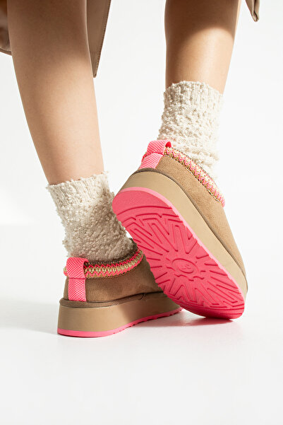 TexFoot Παντόφλες Tazz με πολύχρωμη σόλα με επένδυση από γούνα από σουέτ για την ημέρα του Αγίου Βαλεντίνου