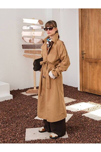 HOPE AND ME معطف طويل مبطن بياقة بأزرار على الجهتين كريمي اللون