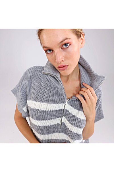 EDZ Women's Gray Knitwear Short Sleeve High Neck Zippered Loose Fit Oversized Pattern Tunic