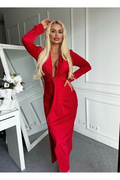 Pretty Shaping dress with fine rhinestones