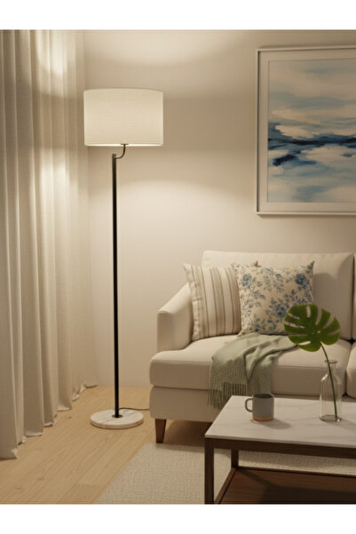 BEC49 Tall modern floor lamp – a stand lamp with a sophisticated, contemporary design.