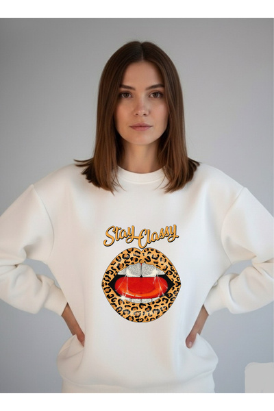 LORVEX قصة فضفاضة سويت شيرت برقبة دائرية وطباعة Stay Classy