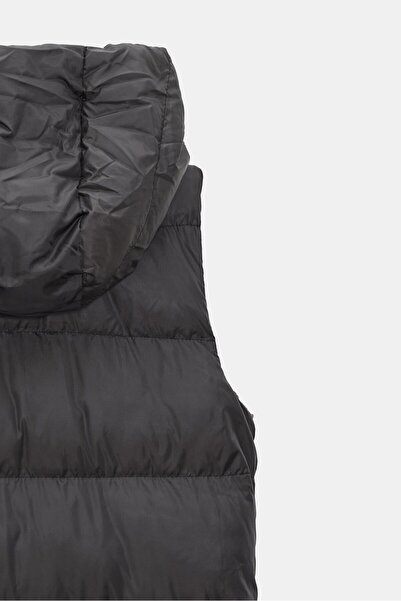 Saade Hooded Relax Fit Long Inflatable Vest with Pockets - Snap Fasteners