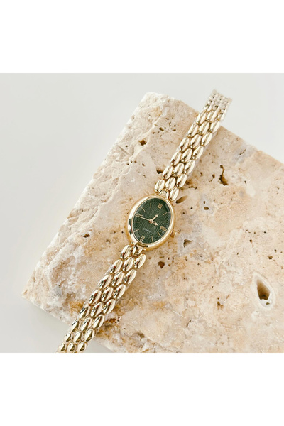 Vesce Atelier Turias Gold Saat Is Green.