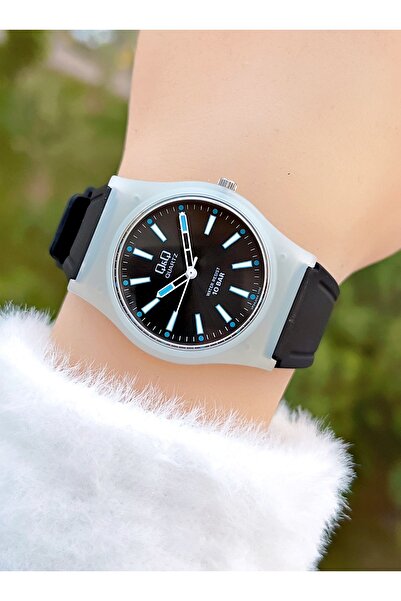 Q&Q 10 Atm Waterproof Silicone Strap Women's Wristwatch with 2 Years Manufacturer Warranty
