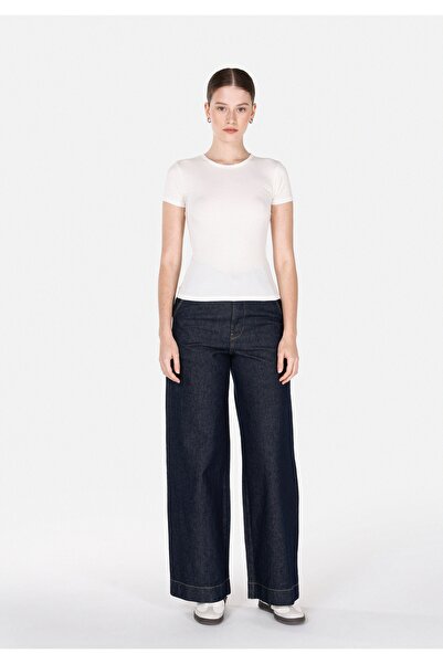 Colin's Slim Fit στρογγυλή λαιμόκοψη μονόχρωμη γυναικεία εκρού κοντομάνικη μπλούζα