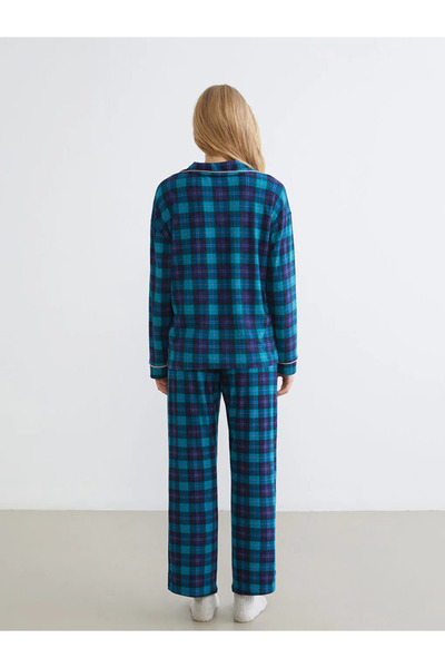 LC Waikiki Set de pijamale de damă în carouri cu guler cămașă