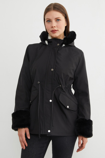 Fulla Moda Palton cu glugă și detaliu de pluș pe manșete