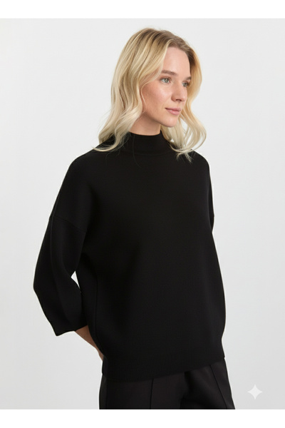 Selen Dik Yaka Düz Siyah Kadın Bluz 25KSL8215