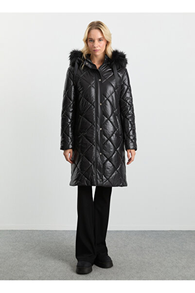 Selen Siyah Kadın Standart Kapitone Mont 25KSL6161