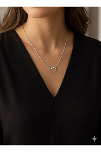 bettin tasarım قلادة نسائية من الفولاذ المقاوم للصدأ موديل قلب معقود باللون ا...