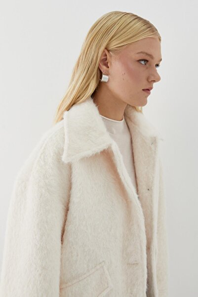 MARKALİSTE Buttoned Plush Coat Cream