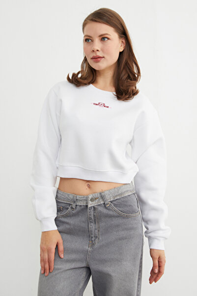 Fulla Moda Hanorac crop brodat cu ursuleț cu 3 fire