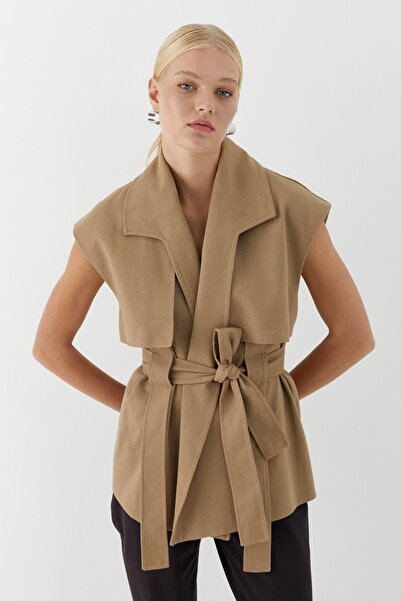 MARKALİSTE سترة طويلة بحزام باللون البيج