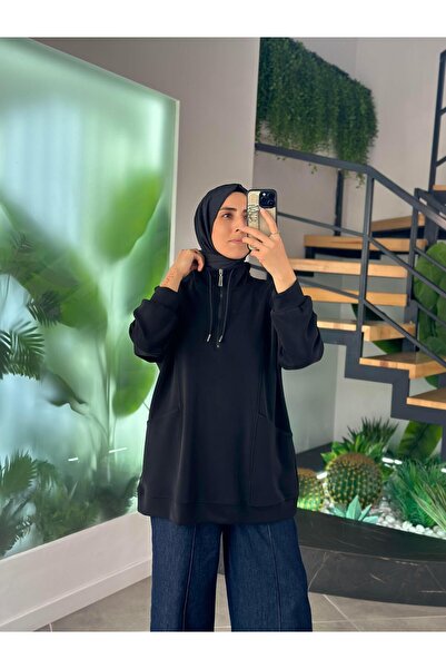 İkoll Siyah Renk Yüksek Yakalı Cepli S-Shırt