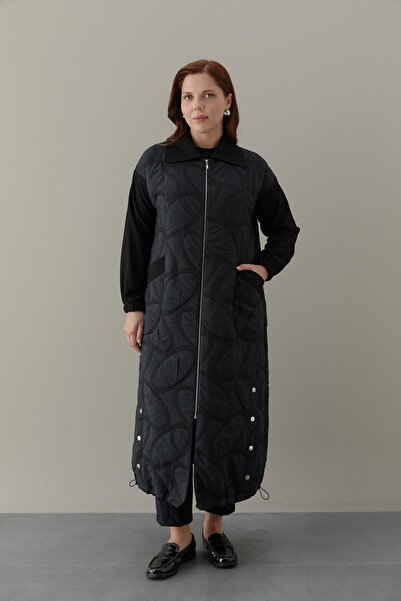 FATMA DANIŞMAN Kapitone Kumaş Altı ÇıtÇıt Aksesuarlı Kap -Siyah