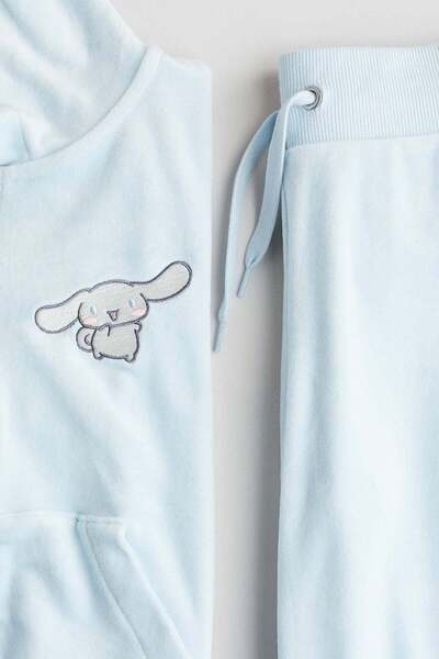 H&M 2-piece motif-detail velour set