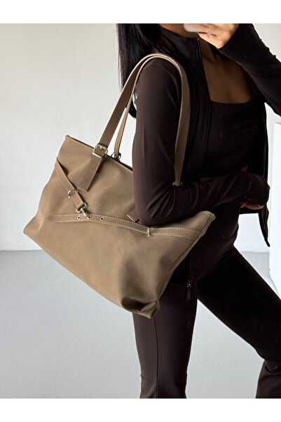 ALTUDA Women's Belt Detailed Shoulder Bag Madrid