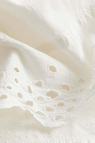 H&M Broderie anglaise tablecloth