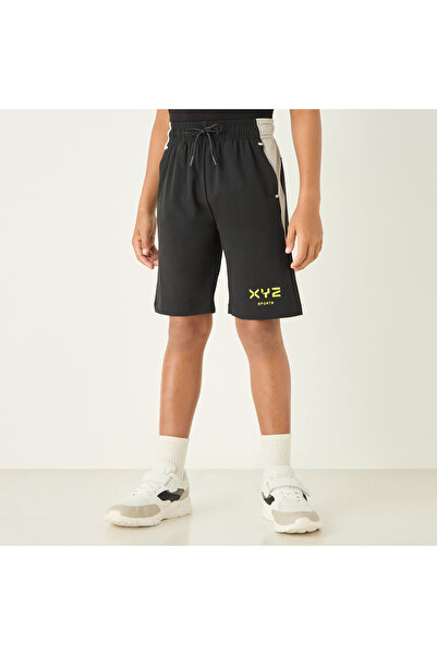 XYZ Logo Print Short with Drawstring Closure and Pockets