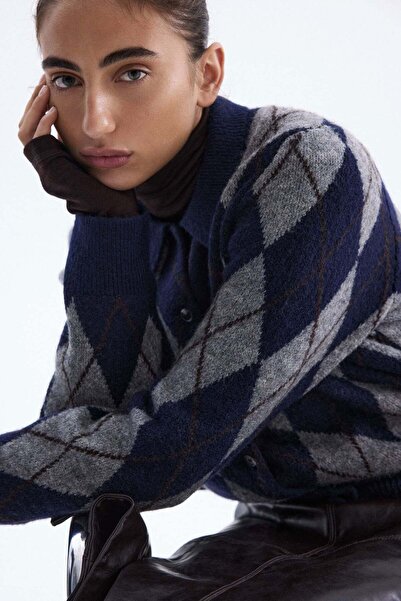 H&M كارديجان بياقة