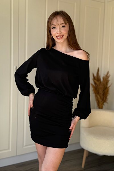 Dilay Gökoğlu Butik Kayık Yaka Modal Kumaş Cool Eteği Ayarlanabilir Mini Siya...